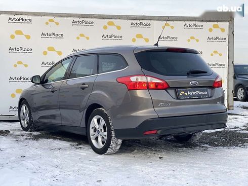 Ford Focus 2012 - фото 11