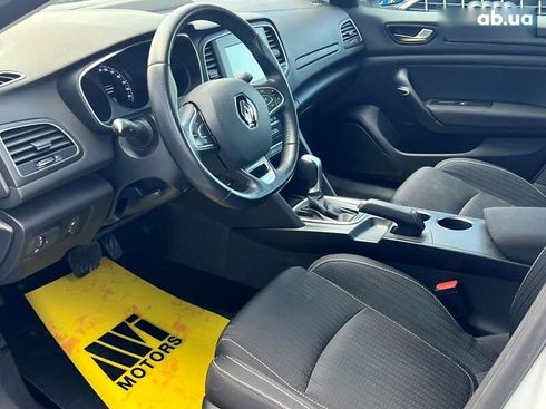 Renault Megane 2018 - фото 25