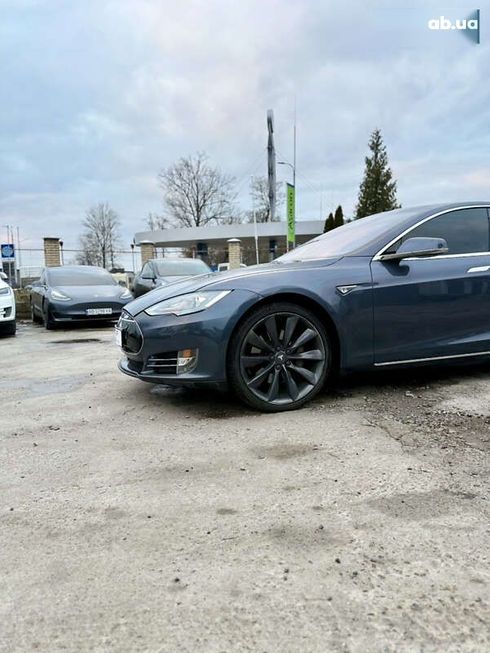 Tesla Model S 2014 - фото 12