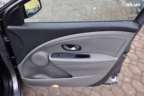 Renault Megane 2011 - фото 26