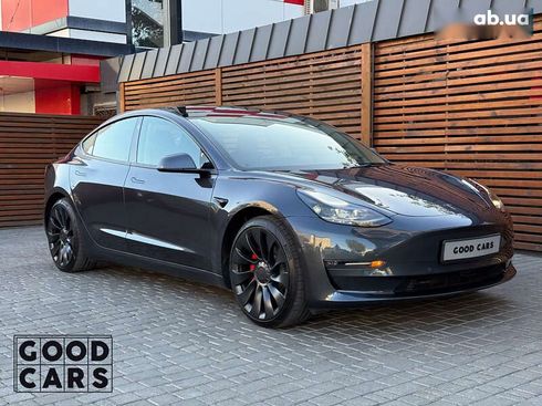 Tesla Model 3 2022 - фото 9
