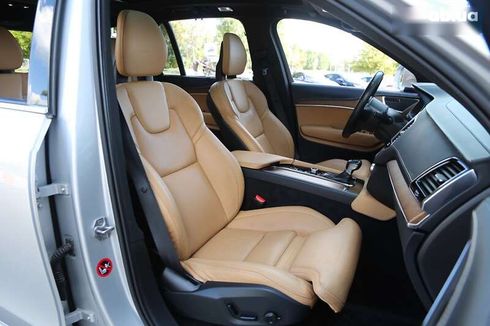 Volvo XC90 2017 - фото 11