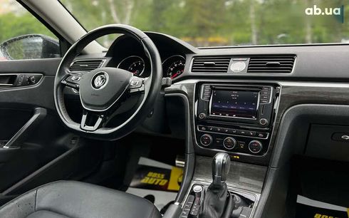 Volkswagen Passat 2017 - фото 16