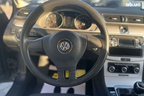 Volkswagen Passat 2012 - фото 15