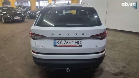Skoda Kodiaq 2022 - фото 17
