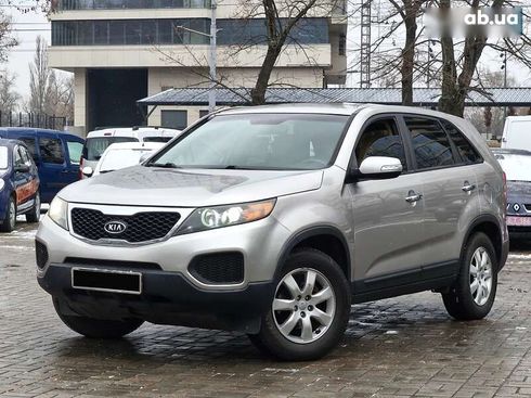 Kia Sorento 2012 - фото 2