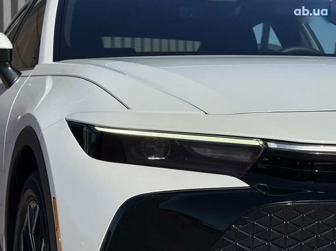 Toyota Crown 2024 - фото 9