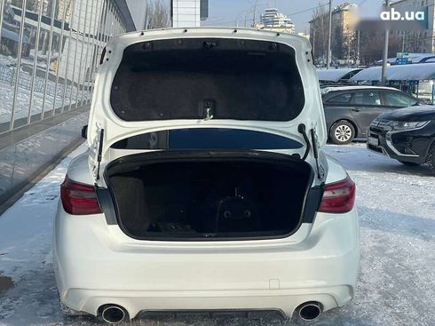 Infiniti Q50 2018 - фото 29