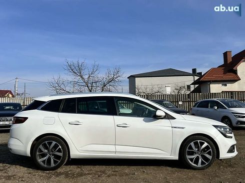 Renault Megane 2017 - фото 9