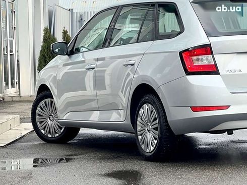 Skoda Fabia 2020 - фото 14