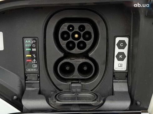 Audi E-Tron 2021 - фото 11