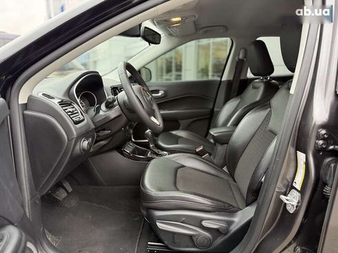 Jeep Compass 2020 - фото 16