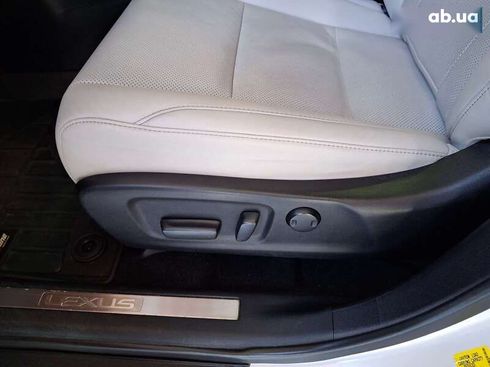 Lexus RX 2019 - фото 10
