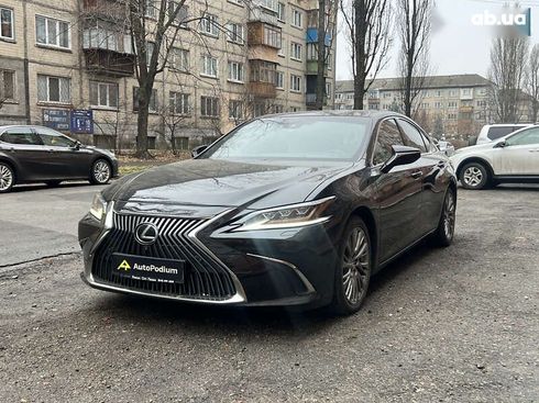 Lexus ES 2019 - фото 3