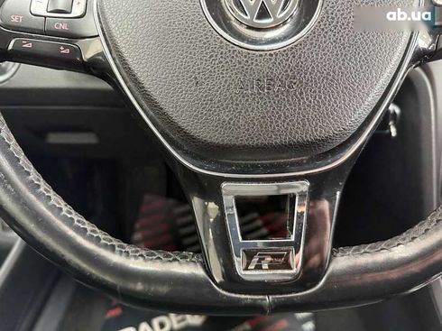 Volkswagen Passat 2017 - фото 29