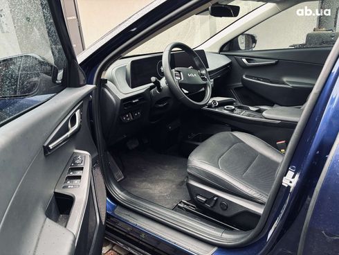 Kia EV6 2022 синий - фото 8