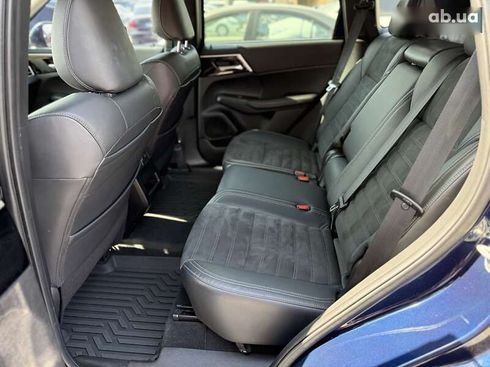 Mitsubishi Outlander 2021 - фото 26