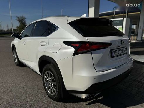 Lexus NX 2019 - фото 11