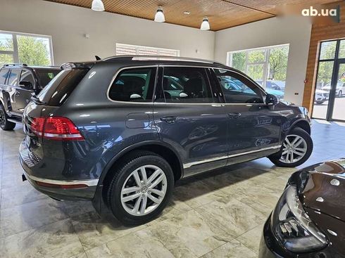 Volkswagen Touareg 2015 - фото 29