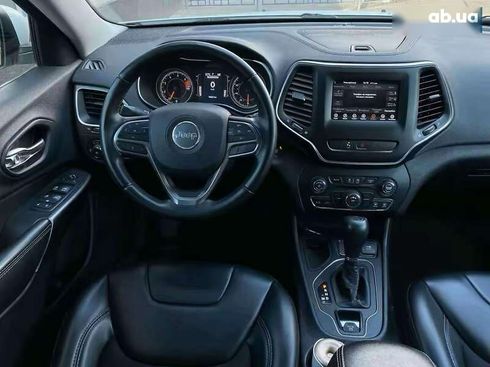 Jeep Cherokee 2018 - фото 25