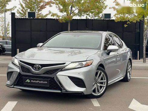 Toyota Camry 2018 - фото 2
