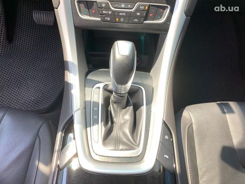 Ford Mondeo 2015 белый - фото 38