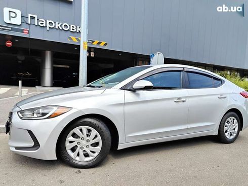 Hyundai Elantra 2016 - фото 8