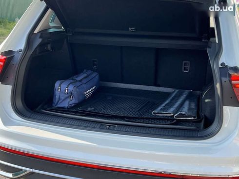 Volkswagen Tiguan 2021 - фото 11