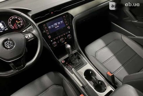 Volkswagen Passat 2020 - фото 21