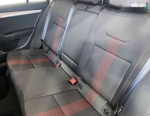 Skoda Octavia 2018 - фото 19