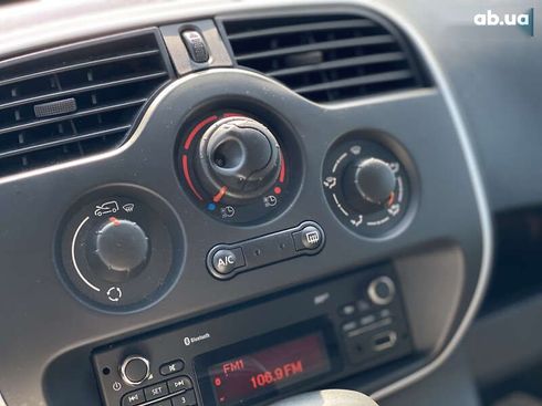 Renault Kangoo 2019 - фото 26