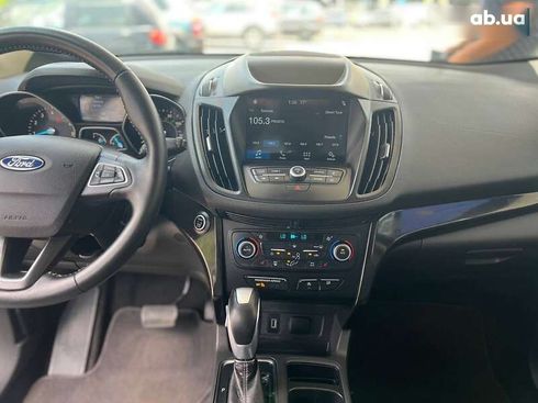 Ford Escape 2019 - фото 16