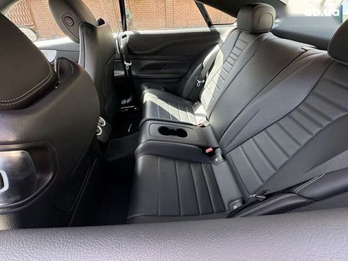 Mercedes-Benz E-Класс 2019 - фото 3