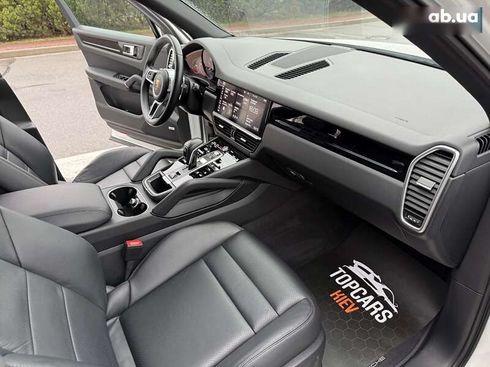 Porsche Cayenne 2020 - фото 27