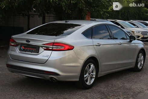 Ford Fusion 2017 - фото 8