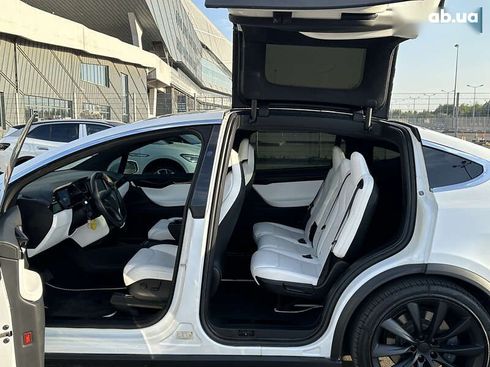 Tesla Model X 2019 - фото 14