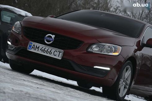 Volvo S60 2013 - фото 8