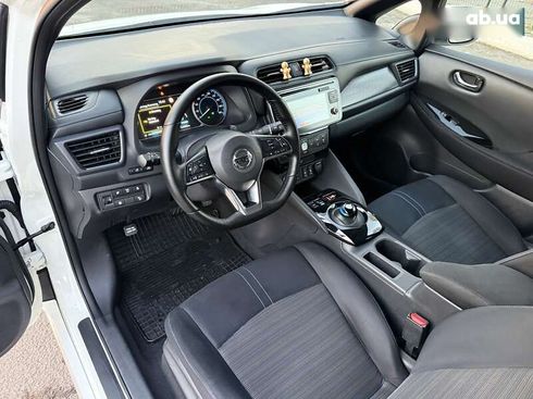 Nissan Leaf 2019 - фото 16