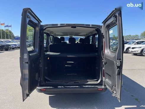 Renault Trafic 2019 - фото 12