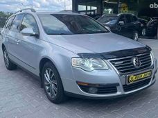 Продажа б/у Volkswagen Passat 2010 года в Черновцах - купить на Автобазаре