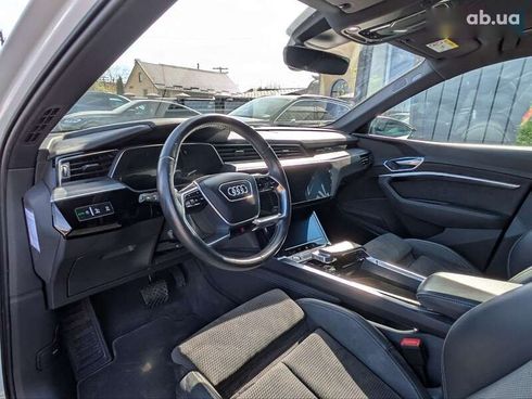Audi E-Tron 2020 - фото 18