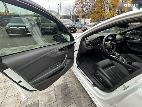 Audi A4 2019 - фото 24