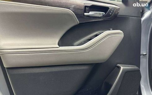 Toyota Highlander 2021 - фото 8
