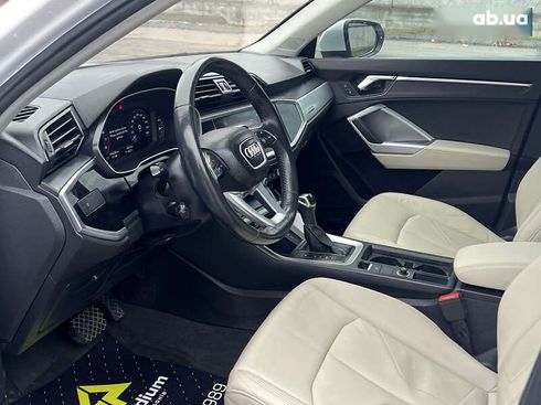 Audi Q3 2019 - фото 13