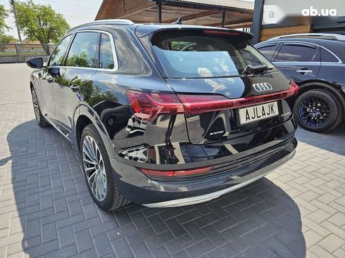 Audi E-Tron 2020 - фото 6