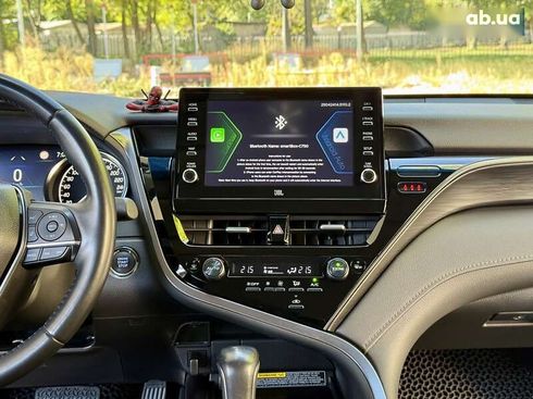 Toyota Camry 2022 - фото 30