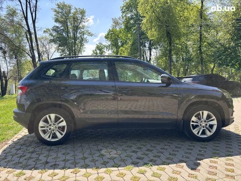 Skoda Karoq 2021 черный - фото 20