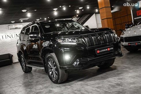 Toyota Land Cruiser Prado 2022 - фото 17