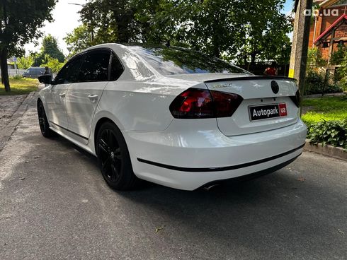 Volkswagen Passat 2014 белый - фото 6