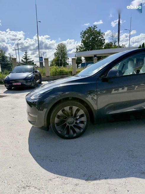 Tesla Model Y 2024 - фото 8